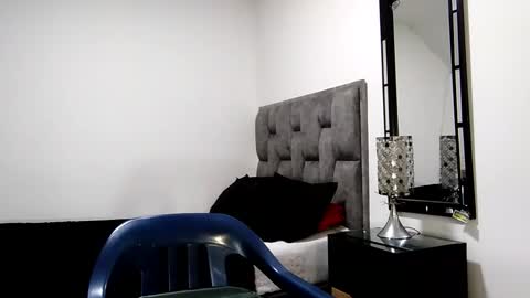 Snapshot of guykarim chatting on January 2025 01:27:01 PM karim online show from January 2025 01:27:01 PM