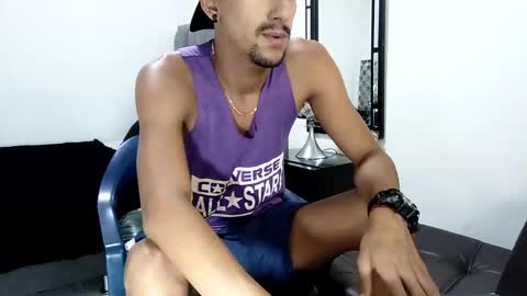 Snapshot of guykarim chatting on January 2025 04:09:01 AM karim online show from January 2025 04:09:01 AM