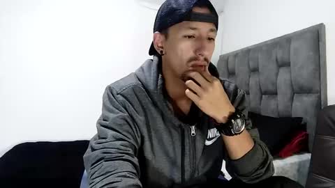 Snapshot of guykarim chatting on February 2025 07:02:01 AM karim online show from February 2025 07:02:01 AM