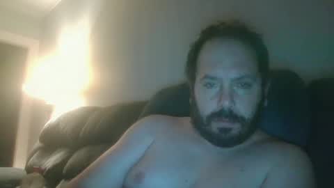 Snapshot of guynaked105 chatting on April 2026 05:02:02 AM guynaked105 online show from April 2026 05:02:02 AM