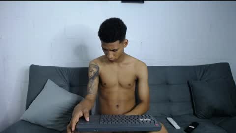 Snapshot of guys_black_hot chatting on July 2026 04:06:02 AM BLACK HOT online show from July 2026 04:06:02 AM