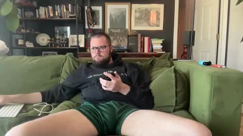 guywyo online show from May 2026 12:17:01 AM