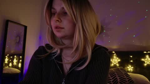 Snapshot of gwenhilton chatting on December 2024 11:41:02 AM gwenhilton online show from December 2024 11:41:02 AM