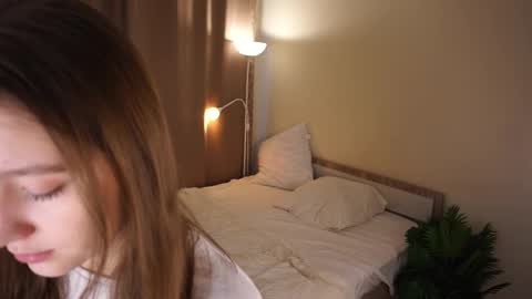 Molly online show from January 2026 05:01:01 AM