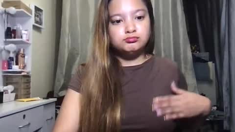 Snapshot of gwyneth2001 chatting on March 2026 04:50:02 AM Im Gwyneth From Philippines pinkheart69 online show from March 2026 04:50:02 AM