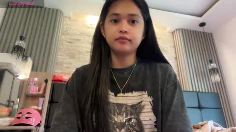 Gwyn online show from March 2026 01:28:01 AM