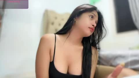 Snapshot of gwynmylove chatting on May 2026 12:20:01 PM Gwyn online show from May 2026 12:20:01 PM