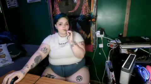 Snapshot of gxddess_fe chatting on July 2026 01:19:01 AM Goddess Fe online show from July 2026 01:19:01 AM
