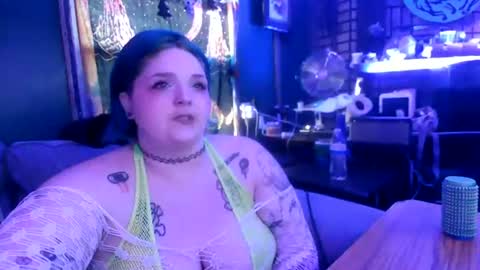 Snapshot of gxddess_fe chatting on July 2026 12:09:02 AM Goddess Fe online show from July 2026 12:09:02 AM
