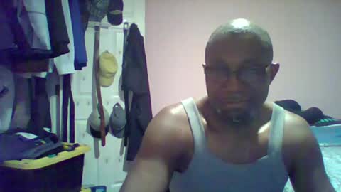 gyesaw1970 online show from November 2025 06:35:01 AM