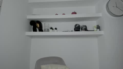 Snapshot of gym_alpha chatting on December 2024 05:59:01 PM Oliver online show from December 2024 05:59:01 PM