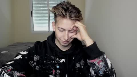 Snapshot of gym_alpha chatting on December 2024 02:55:01 PM Oliver online show from December 2024 02:55:01 PM