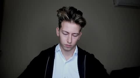 Snapshot of gym_alpha chatting on December 2024 06:06:01 AM Oliver online show from December 2024 06:06:01 AM