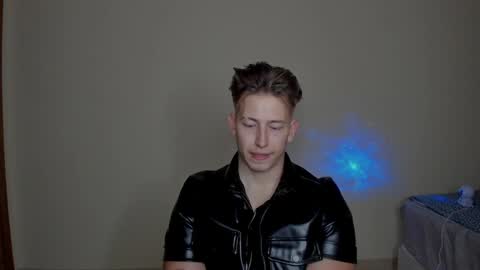 Snapshot of gym_alpha chatting on January 2025 09:50:01 PM Oliver online show from January 2025 09:50:01 PM