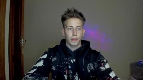 Snapshot of gym_alpha chatting on February 2025 07:42:01 PM Oliver online show from February 2025 07:42:01 PM