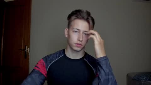 Snapshot of gym_alpha chatting on February 2025 11:04:02 PM Oliver online show from February 2025 11:04:02 PM