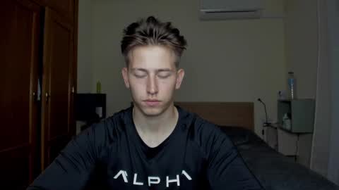 Snapshot of gym_alpha chatting on February 2025 11:26:01 PM Oliver online show from February 2025 11:26:01 PM