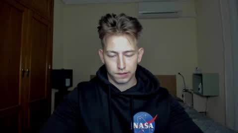 Snapshot of gym_alpha chatting on March 2025 07:48:01 PM Oliver online show from March 2025 07:48:01 PM