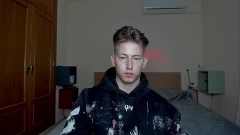 Snapshot of gym_alpha chatting on March 2025 11:49:02 PM Oliver online show from March 2025 11:49:02 PM