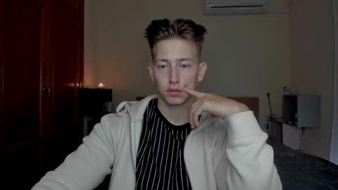 Snapshot of gym_alpha chatting on March 2025 05:11:02 PM Oliver online show from March 2025 05:11:02 PM