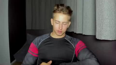 Snapshot of gym_alpha chatting on September 2025 06:51:01 PM Oliver online show from September 2025 06:51:01 PM