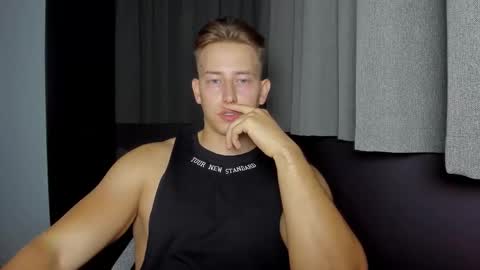 Snapshot of gym_alpha chatting on September 2025 06:52:01 PM Oliver online show from September 2025 06:52:01 PM