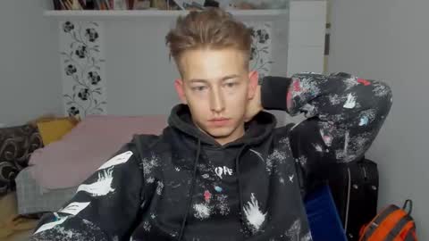 Snapshot of gym_alpha chatting on September 2025 06:45:01 PM Oliver online show from September 2025 06:45:01 PM