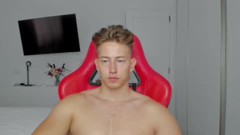 Snapshot of gym_alpha chatting on October 2025 01:09:01 PM Oliver online show from October 2025 01:09:01 PM