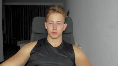 Snapshot of gym_alpha chatting on October 2025 10:43:02 PM Oliver online show from October 2025 10:43:02 PM