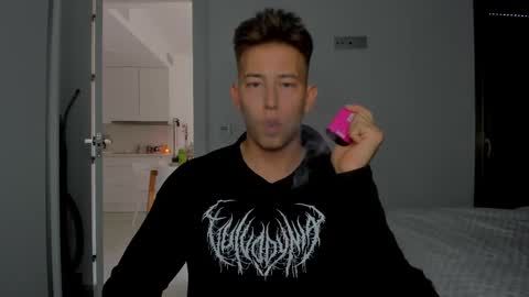 Snapshot of gym_alpha chatting on March 2026 03:37:02 PM Oliver online show from March 2026 03:37:02 PM