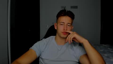 Snapshot of gym_alpha chatting on March 2026 01:10:01 AM Oliver online show from March 2026 01:10:01 AM