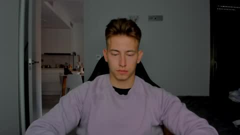 Snapshot of gym_alpha chatting on March 2026 11:32:01 AM Oliver online show from March 2026 11:32:01 AM