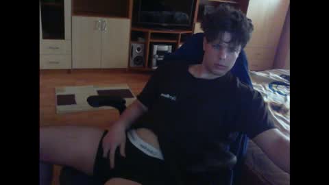 gymguy0505 online show from February 2026 09:19:02 AM