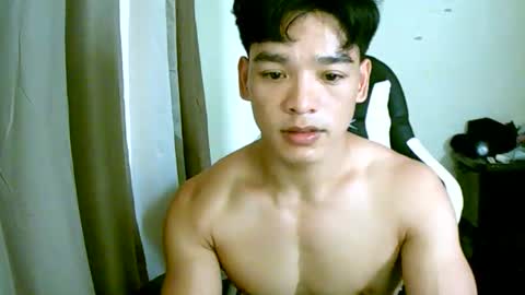 Snapshot of gymnasmenos chatting on March 2026 03:55:02 AM AJ online show from March 2026 03:55:02 AM