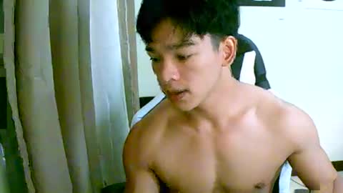 Snapshot of gymnasmenos chatting on March 2026 08:37:01 AM AJ online show from March 2026 08:37:01 AM