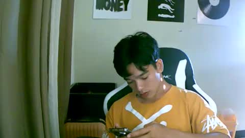 Snapshot of gymnasmenos chatting on April 2026 11:57:02 PM AJ online show from April 2026 11:57:02 PM