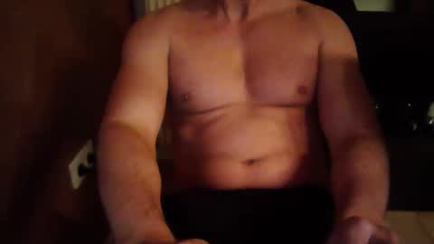 Snapshot of gymxxx_ chatting on November 2025 06:40:02 PM gymxxx_ online show from November 2025 06:40:02 PM