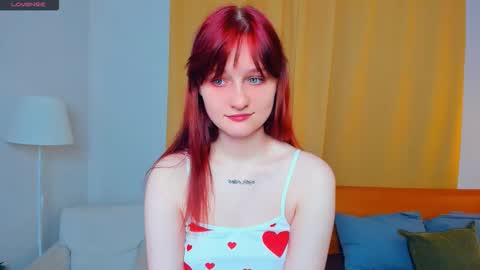 Kelly  Lilly online show from October 2025 07:42:02 PM