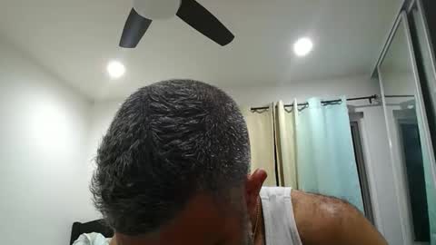 h0nest84 online show from October 2025 01:39:01 AM