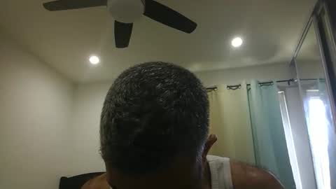 h0nest84 online show from October 2025 05:40:02 PM