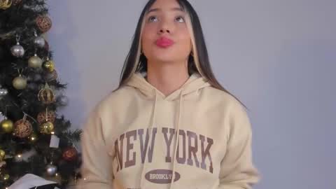 Paulina  online show from December 2024 11:55:01 AM