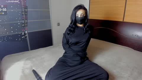 Snapshot of habibi_moon chatting on December 2024 02:32:01 AM Linda online show from December 2024 02:32:01 AM