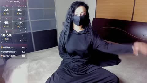 Snapshot of habibi_moon chatting on February 2025 12:13:02 PM Linda online show from February 2025 12:13:02 PM