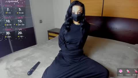 Snapshot of habibi_moon chatting on February 2025 02:18:01 AM Linda online show from February 2025 02:18:01 AM