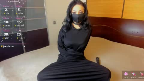 Snapshot of habibi_moon chatting on March 2025 02:25:01 AM Linda online show from March 2025 02:25:01 AM