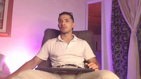 Snapshot of hadez_69 chatting on March 2026 12:06:01 AM HADEZ online show from March 2026 12:06:01 AM