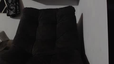 Snapshot of hadez_69 chatting on April 2026 10:32:01 AM HADEZ online show from April 2026 10:32:01 AM