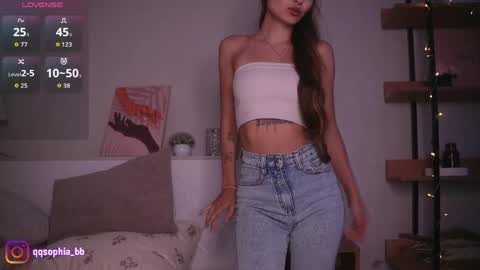 Hi Im Rebecca Glad to see you in my room  PVT is open online show from April 2026 01:19:01 AM