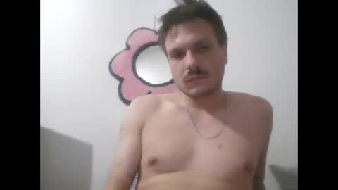 Snapshot of hahabenizxd chatting on January 2025 03:35:02 PM hahabenizxd online show from January 2025 03:35:02 PM