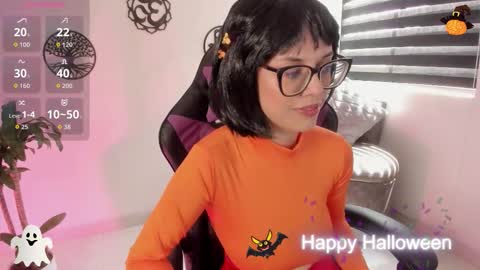 Snapshot of haileebeer_ chatting on October 2025 03:46:02 PM Hailee online show from October 2025 03:46:02 PM